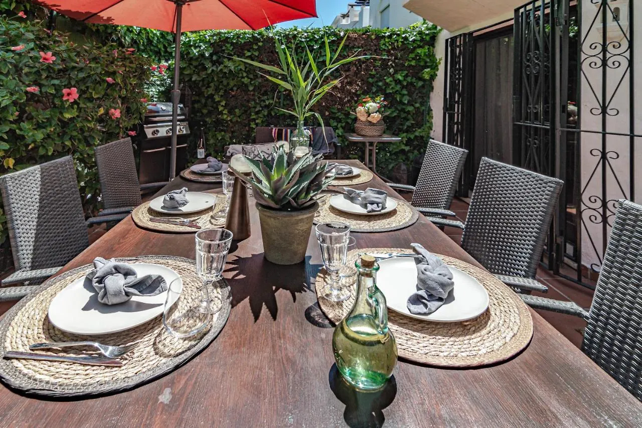 Σπίτι διακοπών Seaside 3 Bedroom Townhouse In San Pedro Close To The Beach With Private Garden Μαρμπέλλα